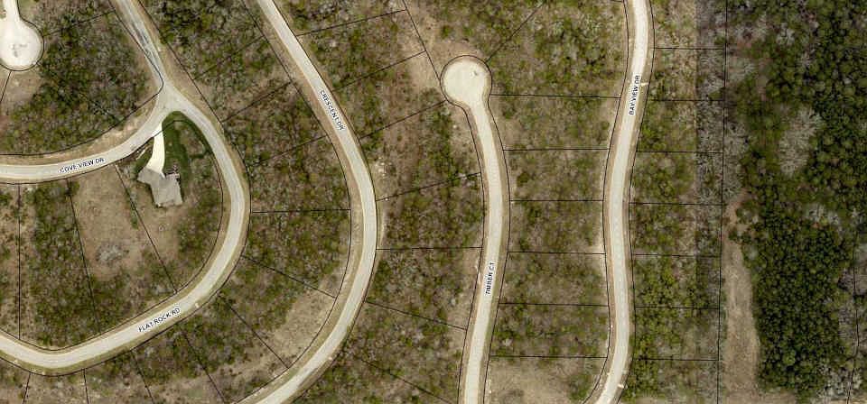 1st image of 449 Crescent Dr
