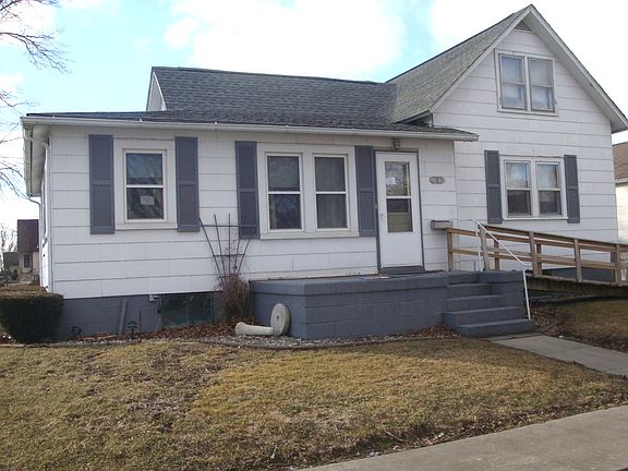 2nd image of 313 S 4th St