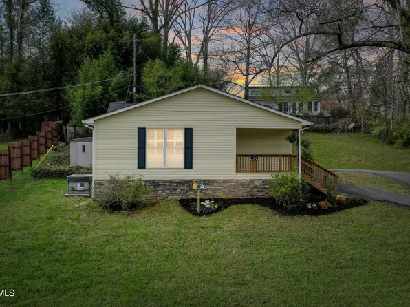 130 Crescent Rd, Norris, TN 37828