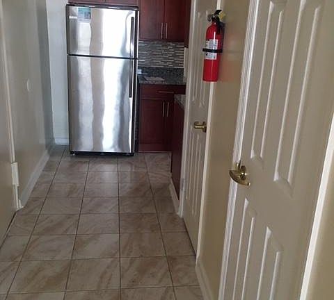 3rd image of 8815 168th St APT 4D