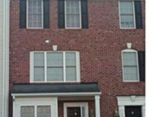 42791 Pilgrim Sq, Chantilly, VA 20152