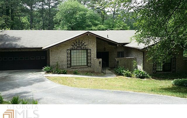 1st image of 2532 Lake Capri Dr