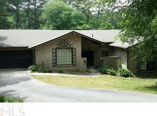 2532 Lake Capri Dr, Conyers, GA