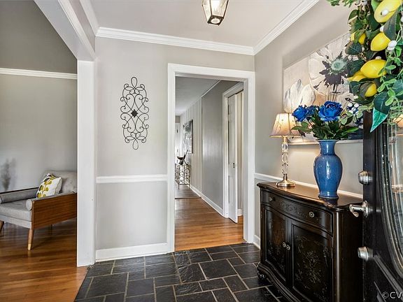 4th image of 170 W Queens Dr