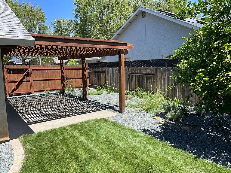 387 Autumn Gold Dr — Photo 20