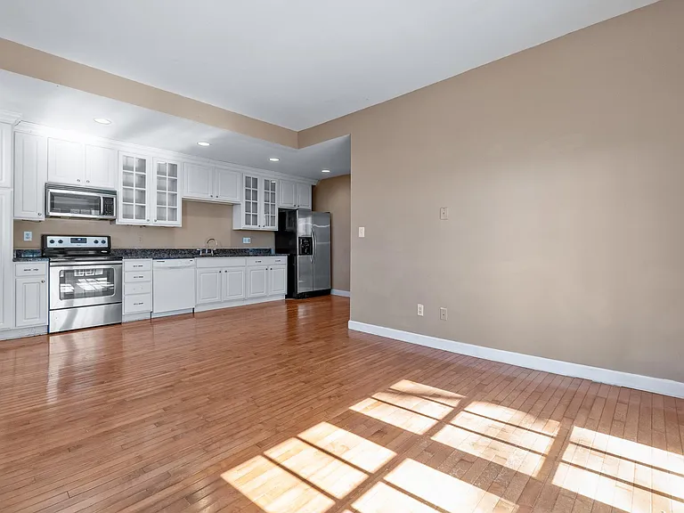 6642 Jefferson Blvd #B — Photo 9