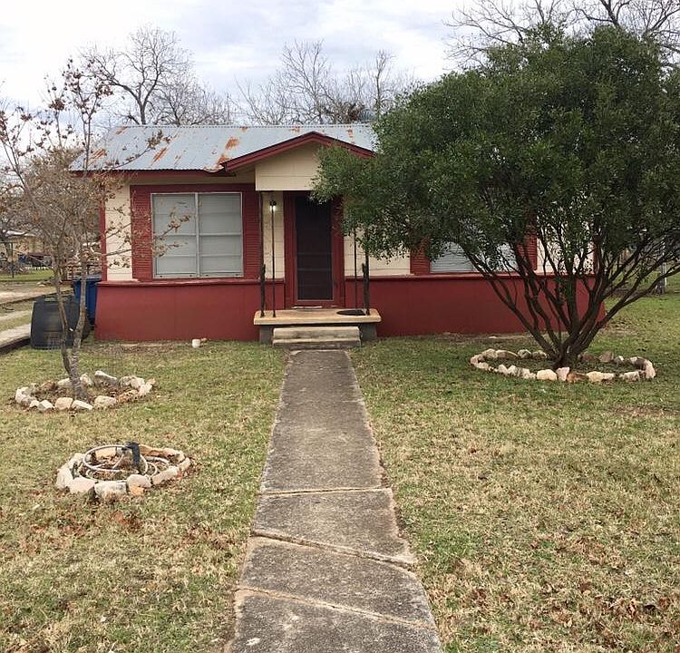1st image of 1066 N Union Ave