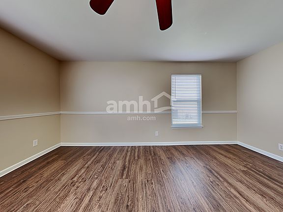 5th image of 4520 Stone Mountain Dr