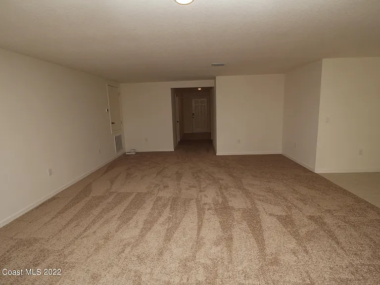 1450 Traverse St SE — Photo 4