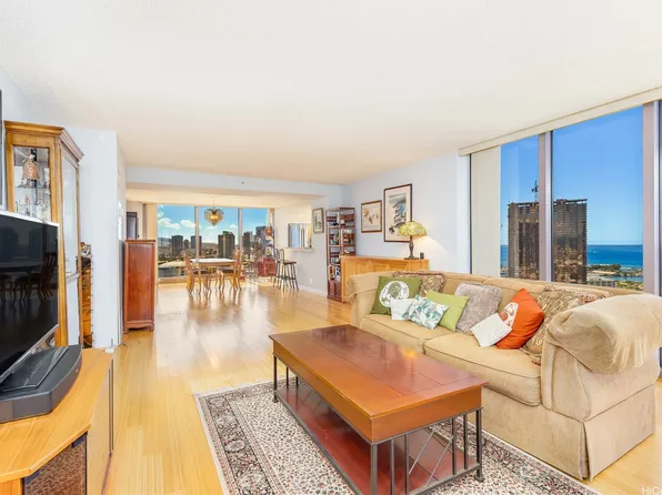 425 South St APT 2701, Honolulu, HI 96813