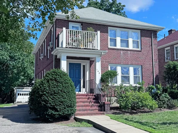 166-168 E Side Pkwy, Newton, MA 02458