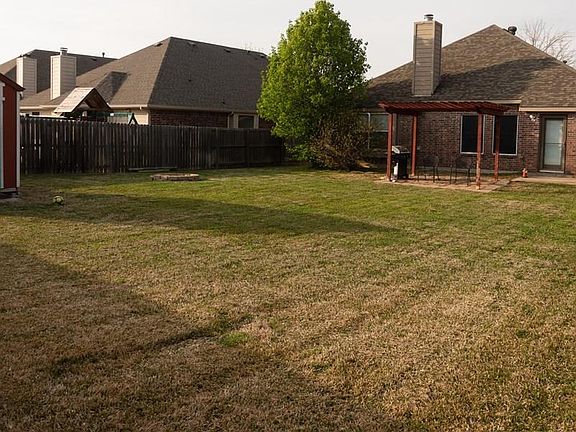 4th image of 5509 Millers Creek Dr