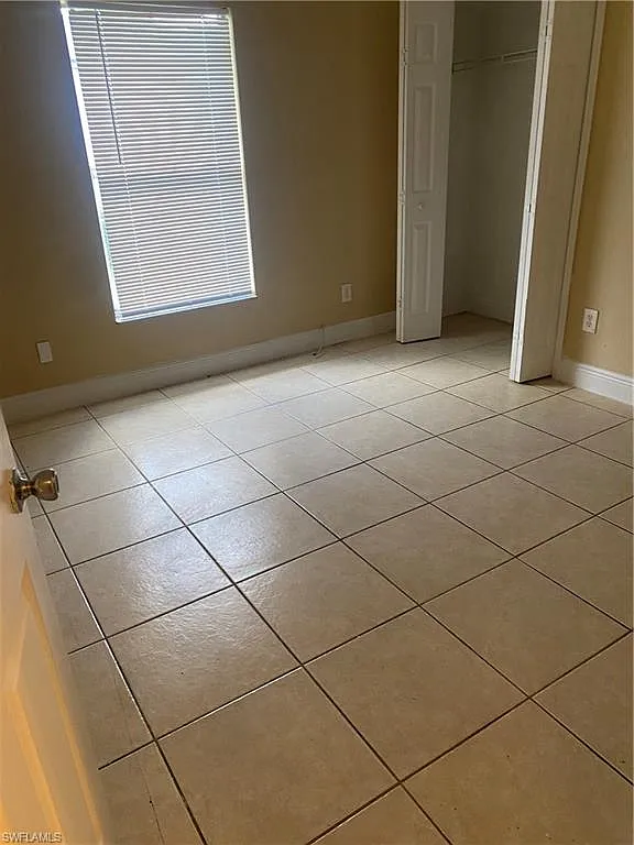 3 bed, 2.0 bath, 2442 sqft, $1,650 — Photo 3