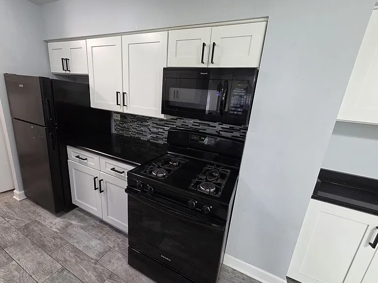220 S Roselle Rd #222 — Photo 5