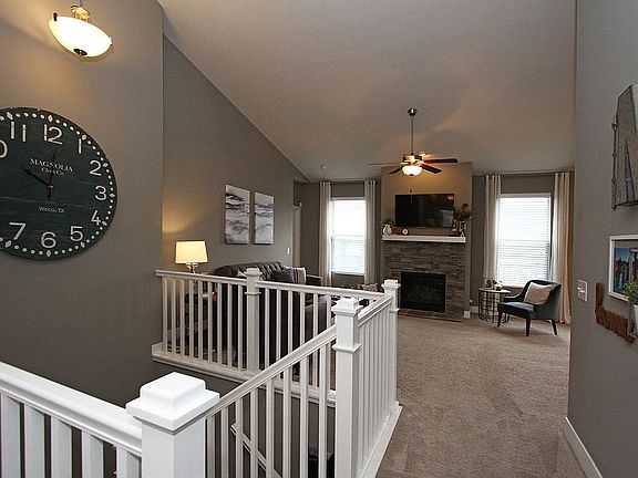 4th image of 7355 Yankee Woods Dr