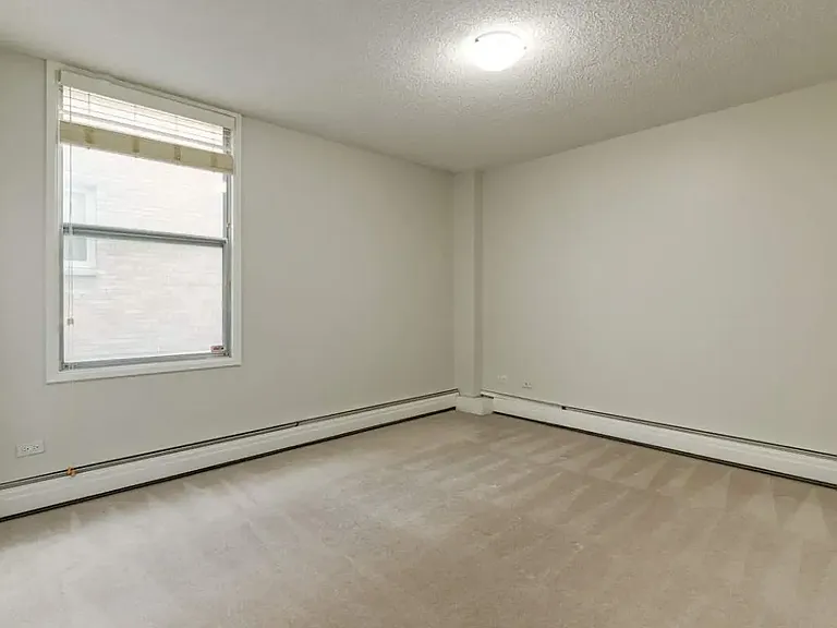 2010 Hope St SW #104 — Photo 78