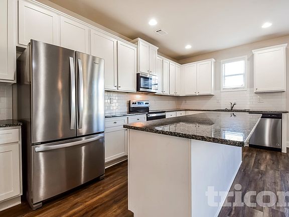 4th image of 4392 Bella View Dr