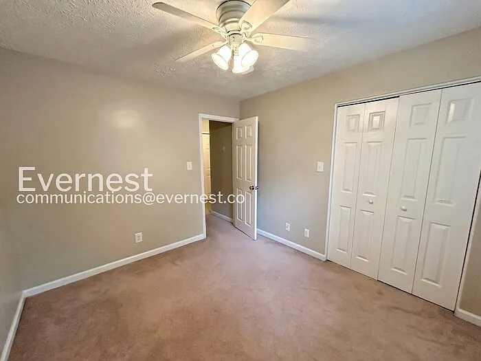 2771 Skyland Dr — Photo 13