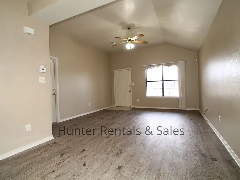 5006A John David Dr — Photo 5