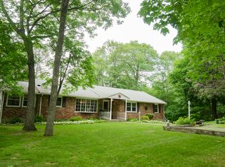 55 Birch Dr, Pleasant Valley, NY 12569