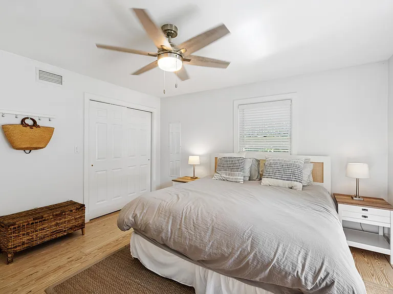 33 Corbin Ave — Photo 27
