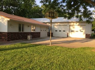 649 N State Route 130, Tuscola, IL 61953