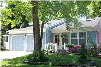 1st image of 28 Portsmouth Dr