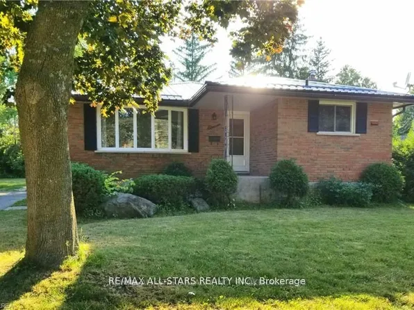 11 Roselyn Ct, Kawartha Lakes, ON K9V 4T8