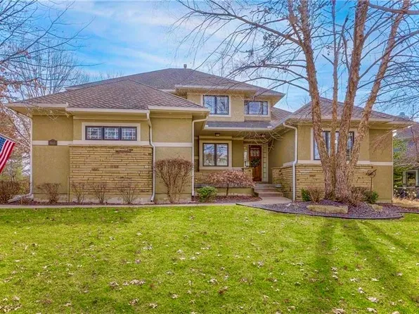 9613 W 150th St, Overland Park, KS 66221