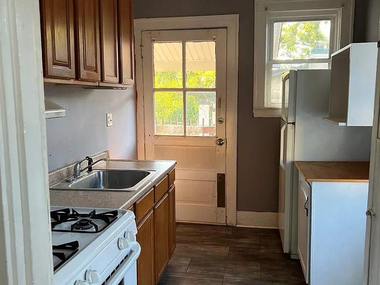 202 Linden Ln #3 — Photo 15