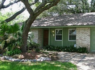 9639 Beverlyhill St, Houston, TX 77063