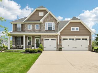 3101 Fairview Dr, Avon, OH 44011