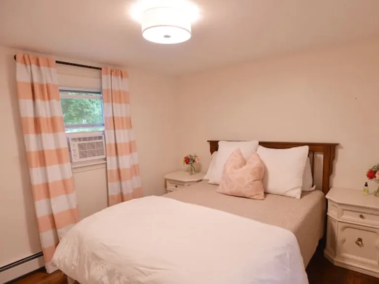 57 Roosevelt Dr — Photo 26