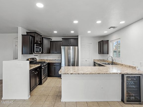 5th image of 8056 S Nautilus Dr