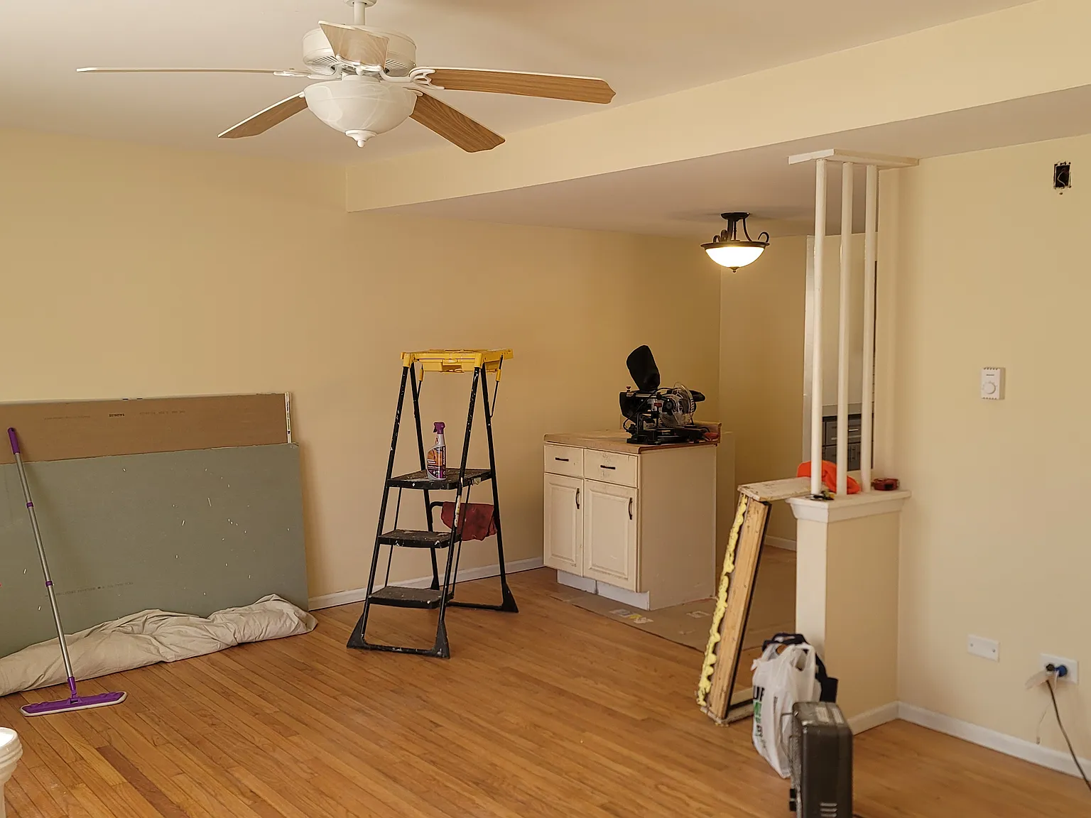 3 bed, 1.5 bath, 1268 sqft, $1,800 — Photo 3