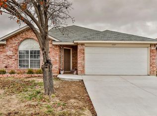 5537 Ridge View Dr, Watauga, TX 76137