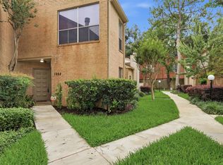 1998 Augusta Dr, Houston, TX 77057