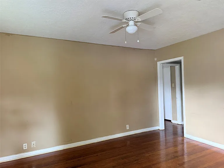 5343 Beechnut St — Photo 4