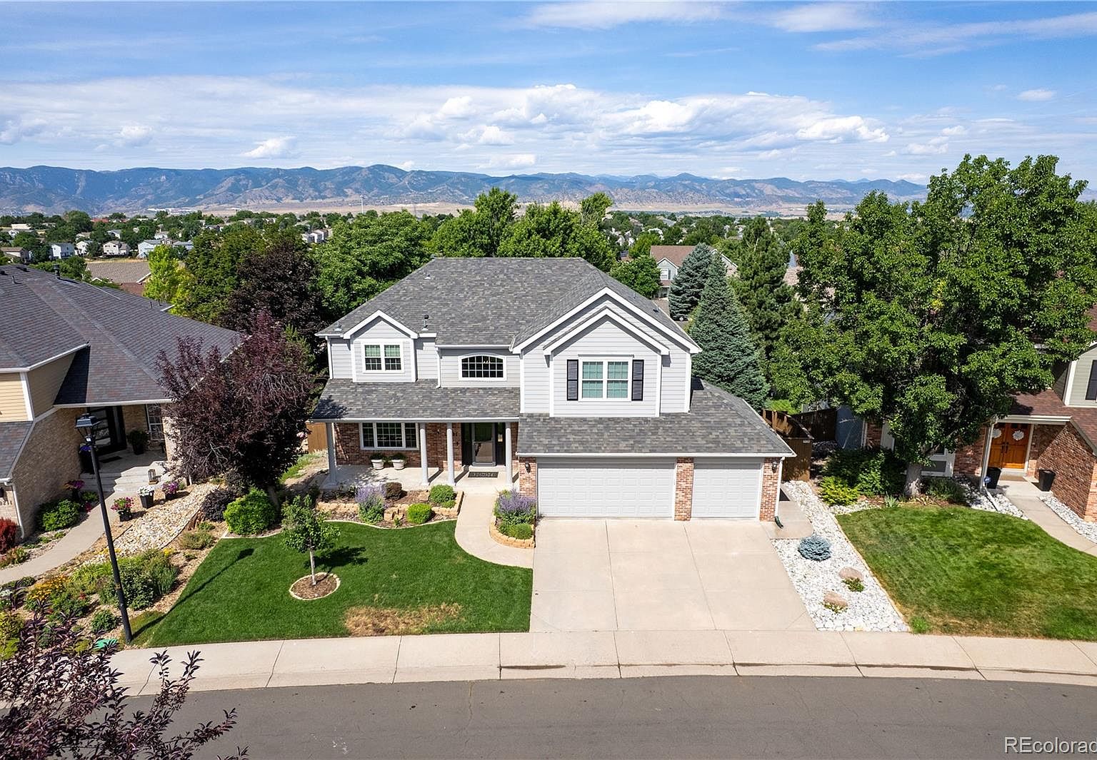 洋書 Mountain Houses 7820 Mountain Aire Loop SE, Lacey, WA 98503 | Redfin
