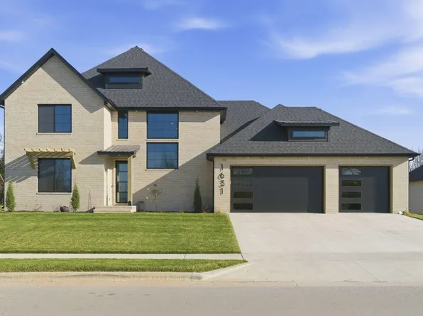 1631 E Cobblestone Drive, Ozark, MO 65721