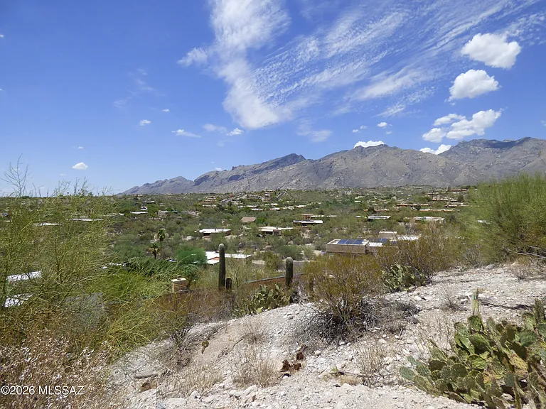 5721 E Paseo Cocospera — Photo 37
