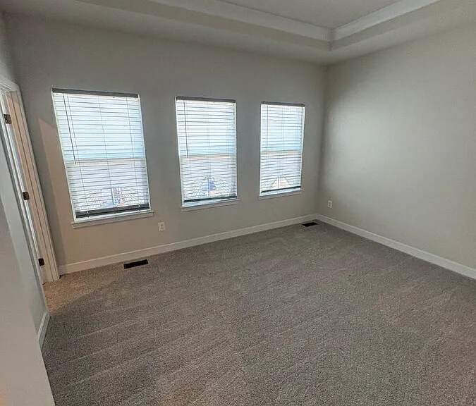 4662 Drysdale St — Photo 22