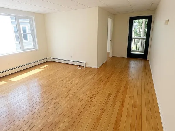 40-42 Converse Court