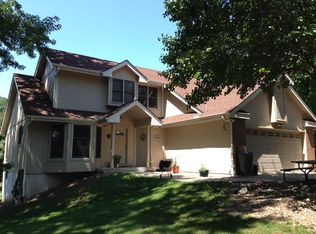 7424 NW Locust Dr, Kansas City, MO 64152