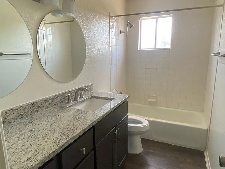 1226 N Lbj Dr #1 — Photo 7