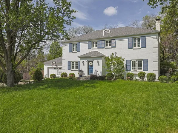 119 Lookout Dr, Oakwood, OH 45409