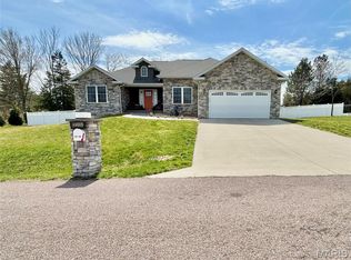 12200 Country Oaks Dr, Rolla, MO 65401