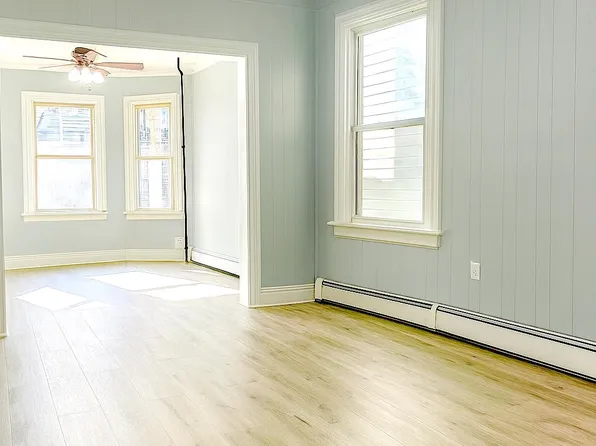 164 Grant Avenue image 1 of 7