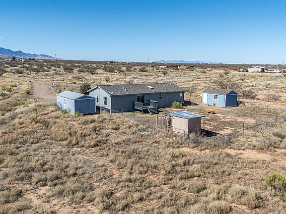 3rd image of 9398 E Bloomfield Rd