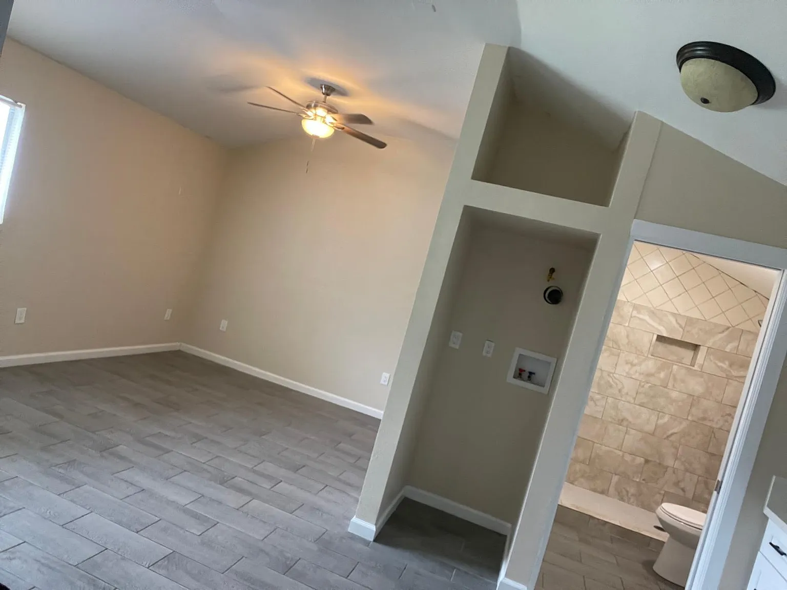 1 bed, 500 sqft, $1,950 — Photo 3